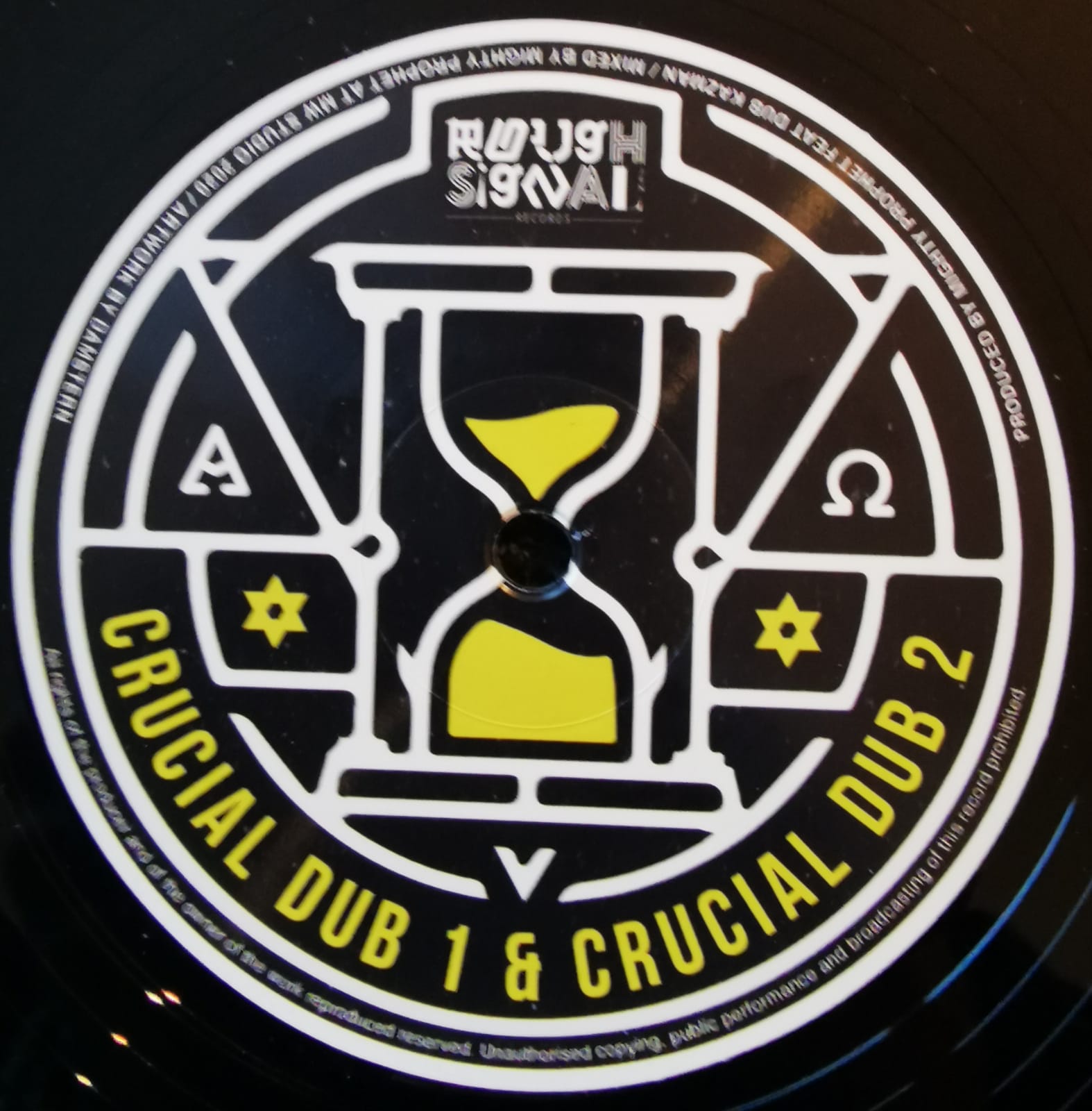 💥🔥💥 BRAND NEW 12" VINYL ROUGH SIGNAL RECORDS (JAPAN) "CRUCIAL MOMENT" BIG BIG TUNE! - Image 2